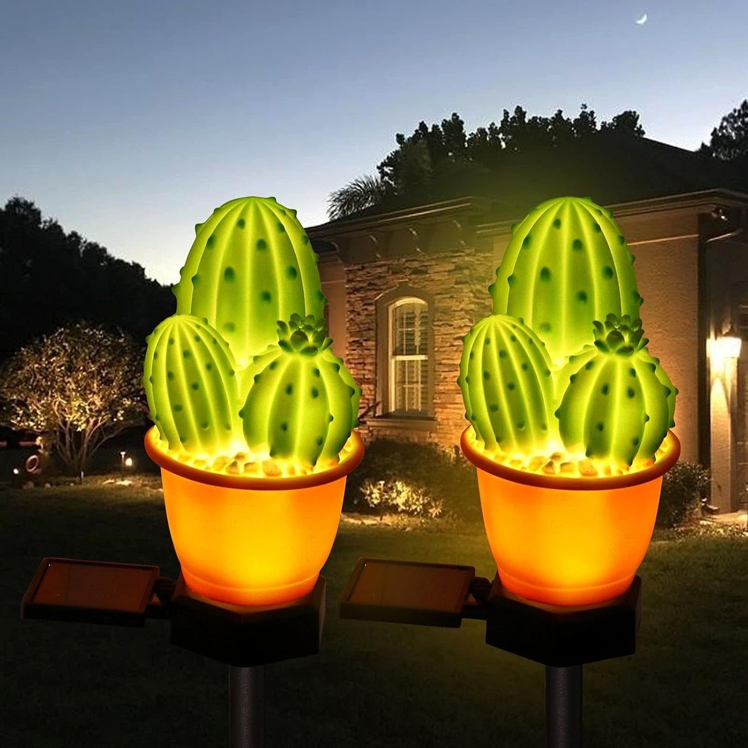 Solar Lights Outdoor Garden Decorative 2 Packs Solar Cactus Light Garden Stake Lights Waterproof for Patio, Lawn, Garden, Yard