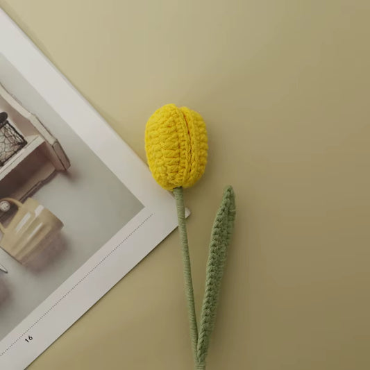 Handmade Crochet Yarn Rose Lily Home Decor Wool Hand Knitting Peony Flowers Beautiful Plant Artificial Room Nursery Home Decor